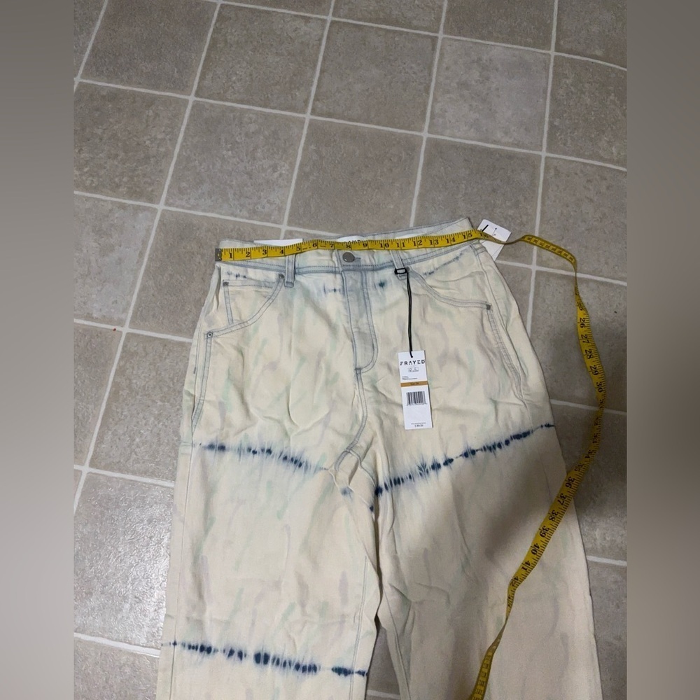 Stylish Cream and Blue Straight Leg Jeans - Picture 5 of 6